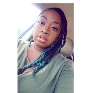 Meet your Posher, Nell